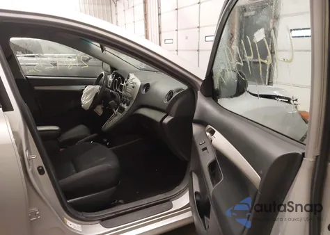 2009 Toyota Matrix z USA, uszkodzony, nr VIN 2T1KU40E39C074841